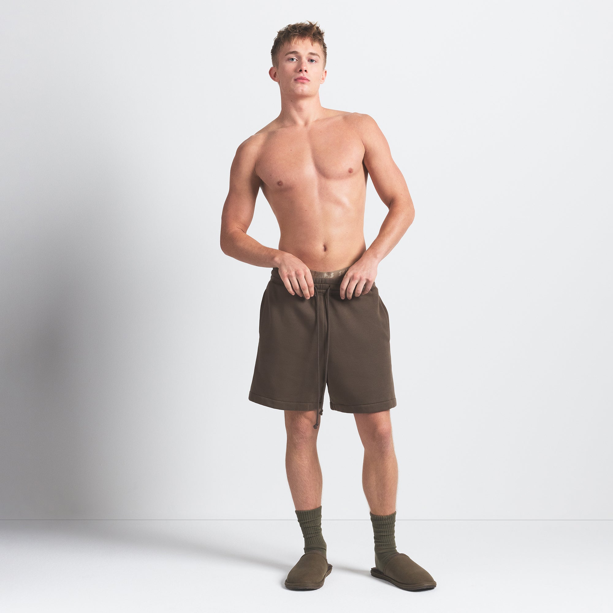 Mens Relaxed Short - Image 4