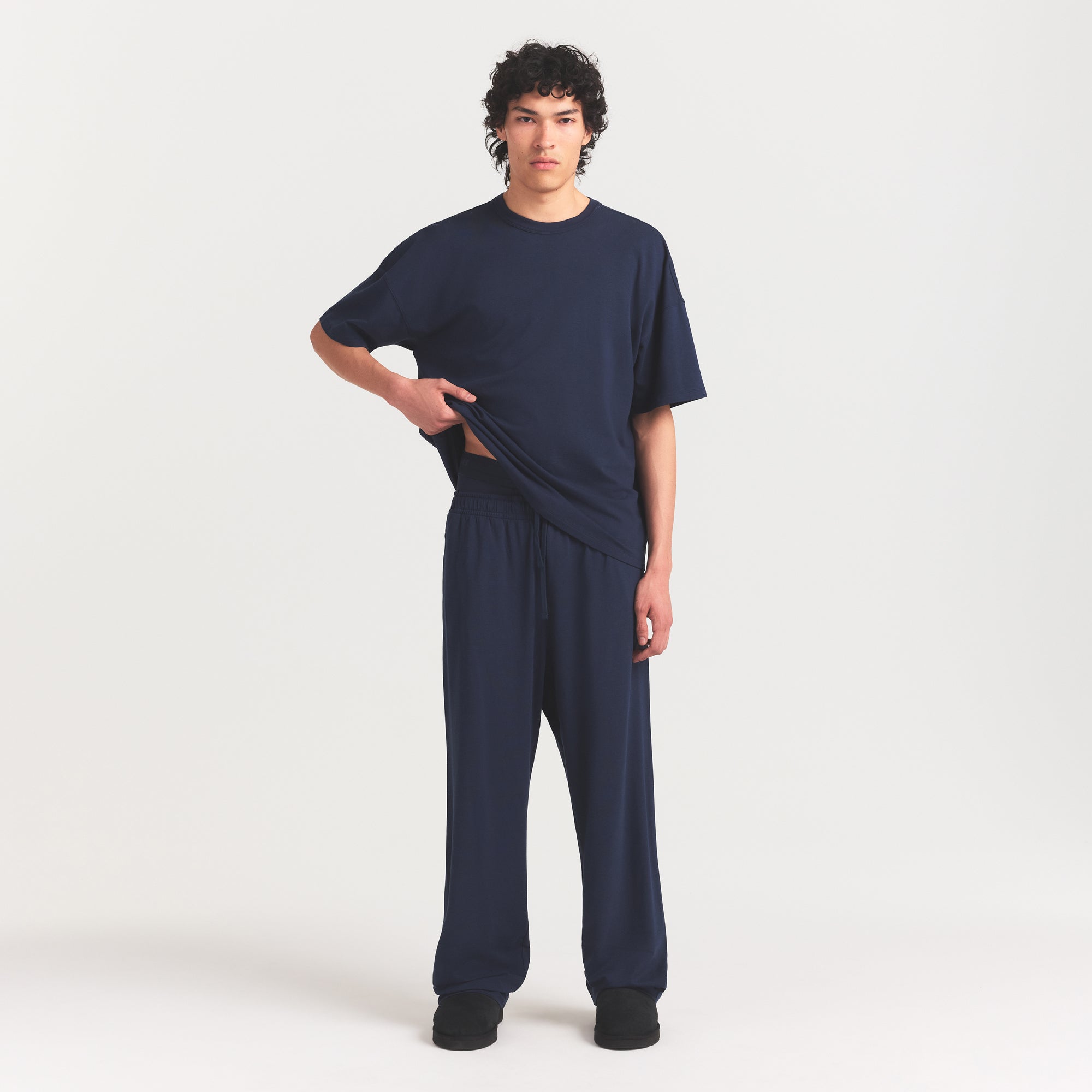 Mens Relaxed Straight Leg Pant - Image 2