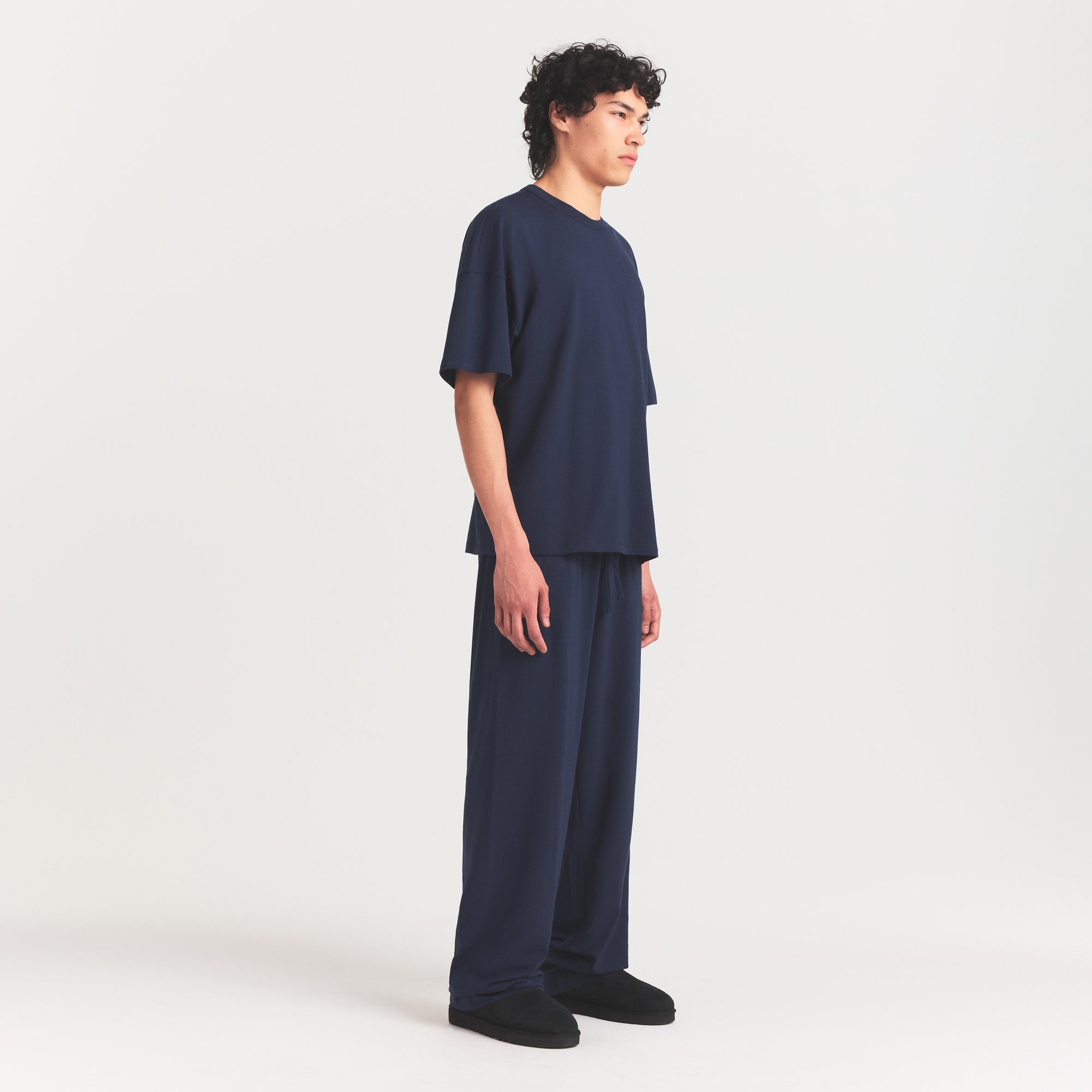 Mens Relaxed Straight Leg Pant - Image 3
