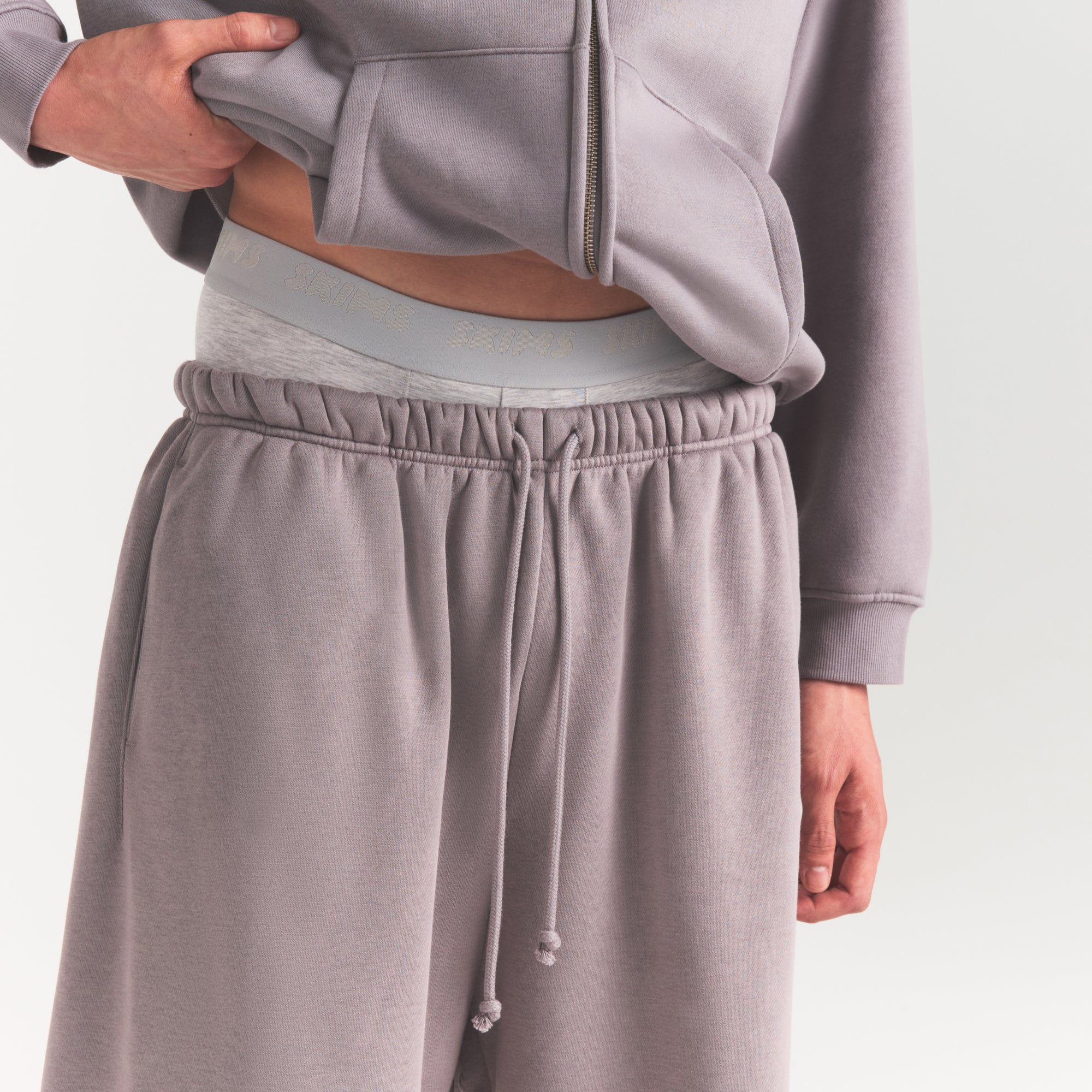 Mens Relaxed Long Short - Image 3