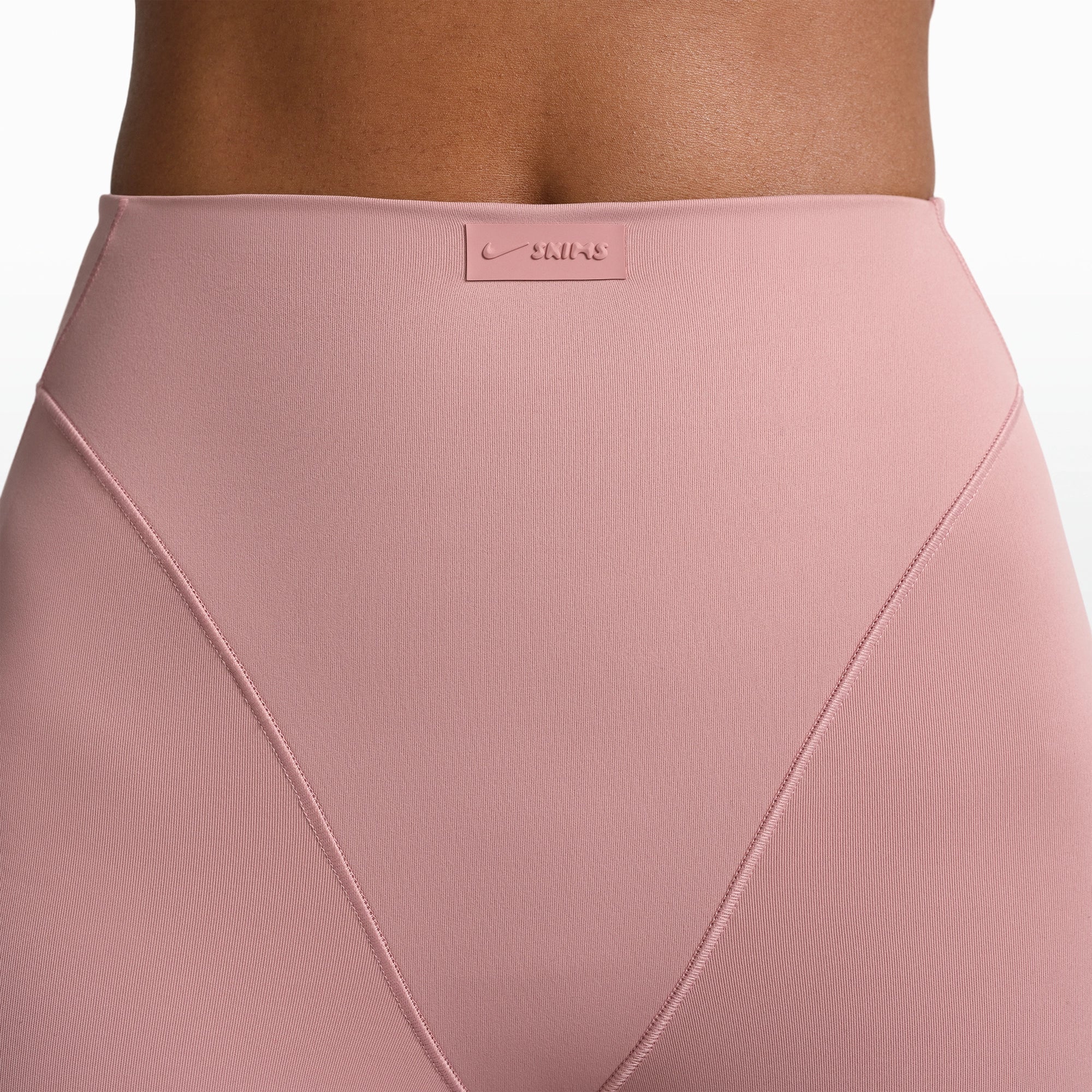 17" V-Line Crop Legging - Image 5