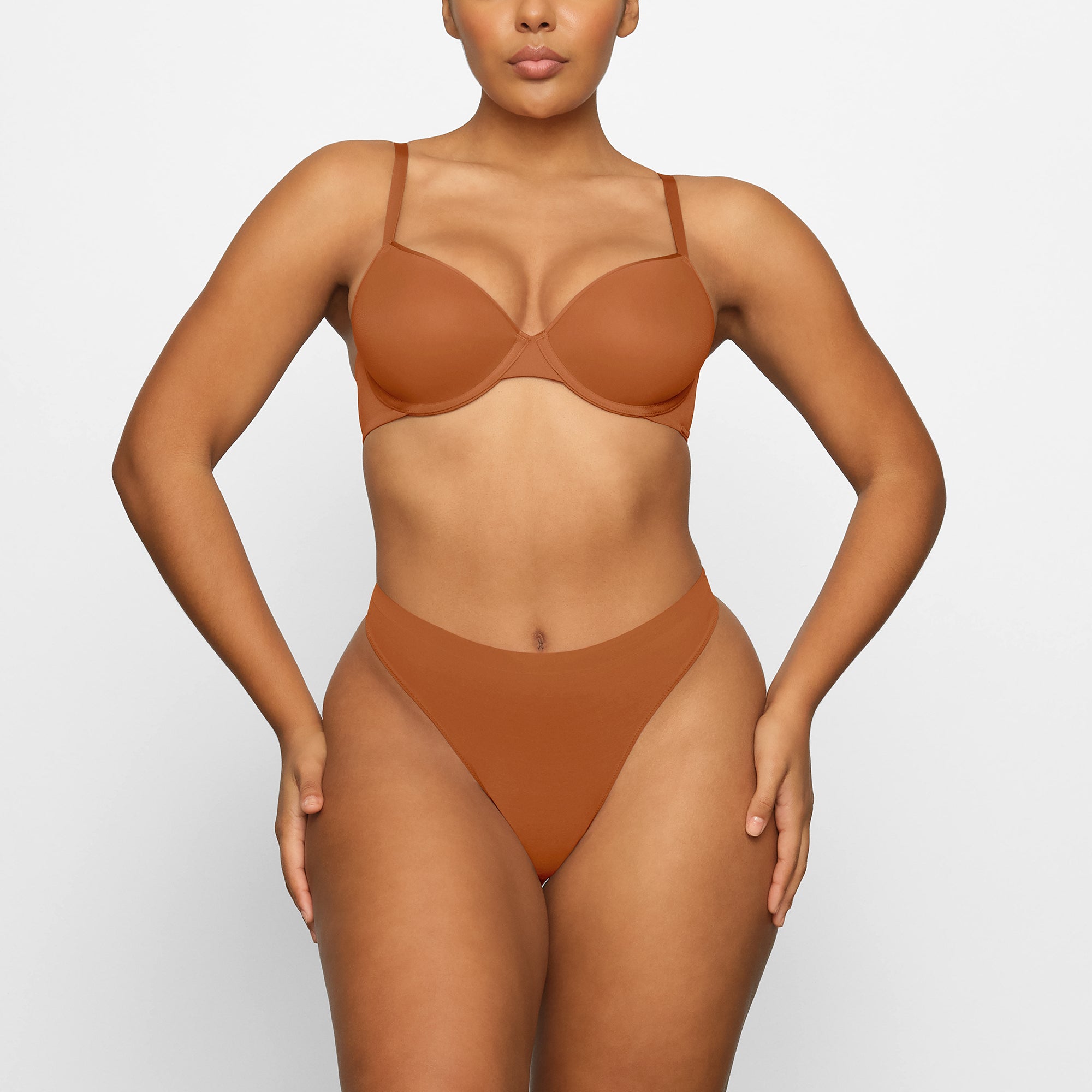Demi Bra